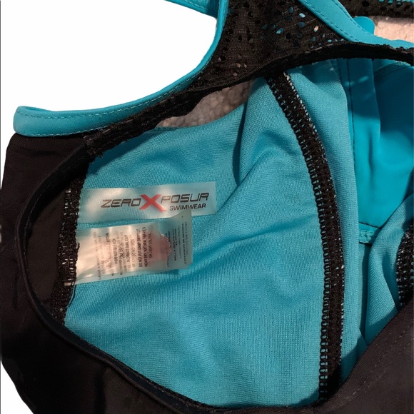 Girl’s swimsuit size 8 ZeroXposur - Picture 4 of 5